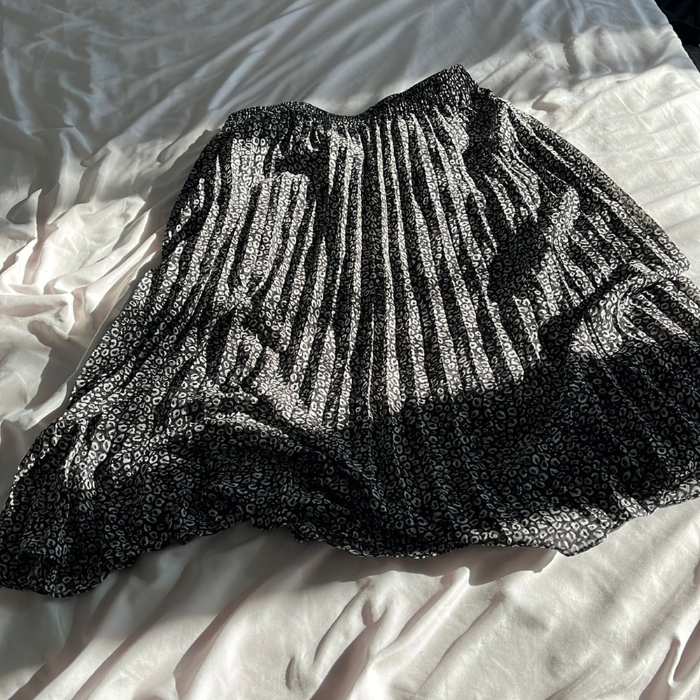 Medium naked zebra skirt